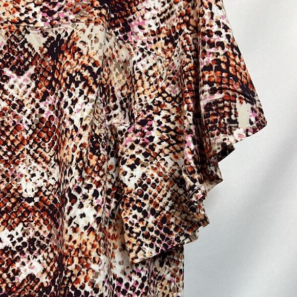 BeachLunchLounge Bae Snake Print button front blouse size medium - Picture 10 of 13
